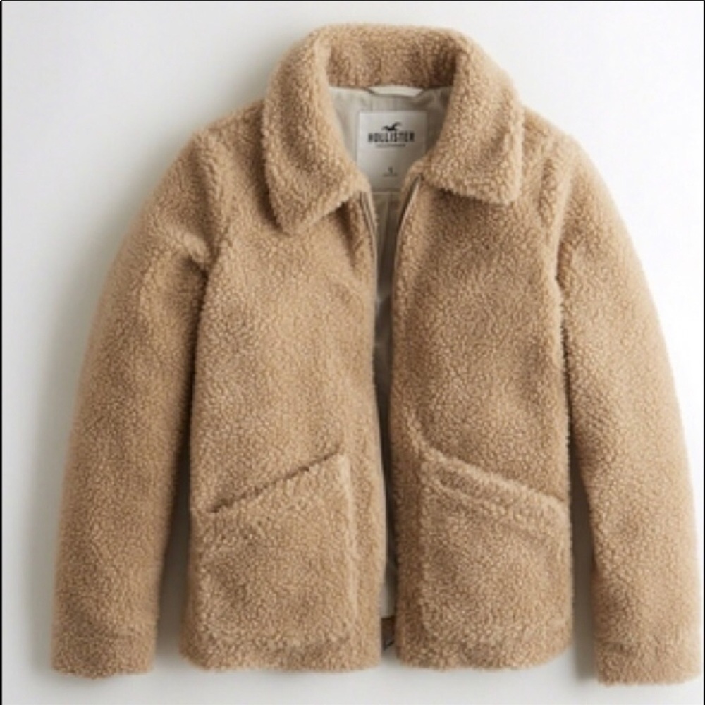 NWOT Hollister Light shearling short coat